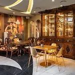 Madalena By The Beautique Lisboa