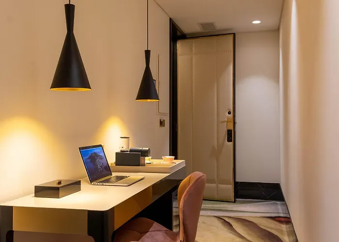 מלון Madalena By The Beautique 4*