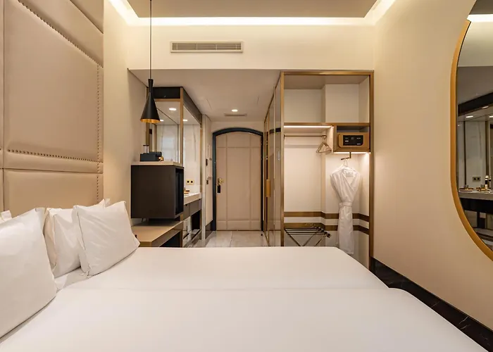 מלון Madalena By The Beautique